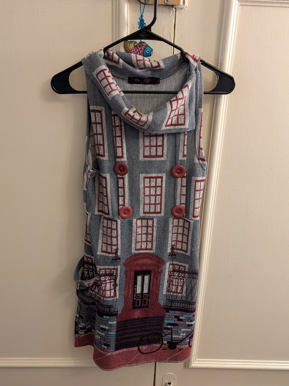 Gray & Red Window-Print Sleeveless Tunic Dress